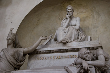 Memorial tomb for Dante Alighieri