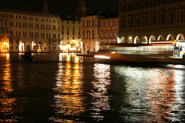 Vaporetto at night